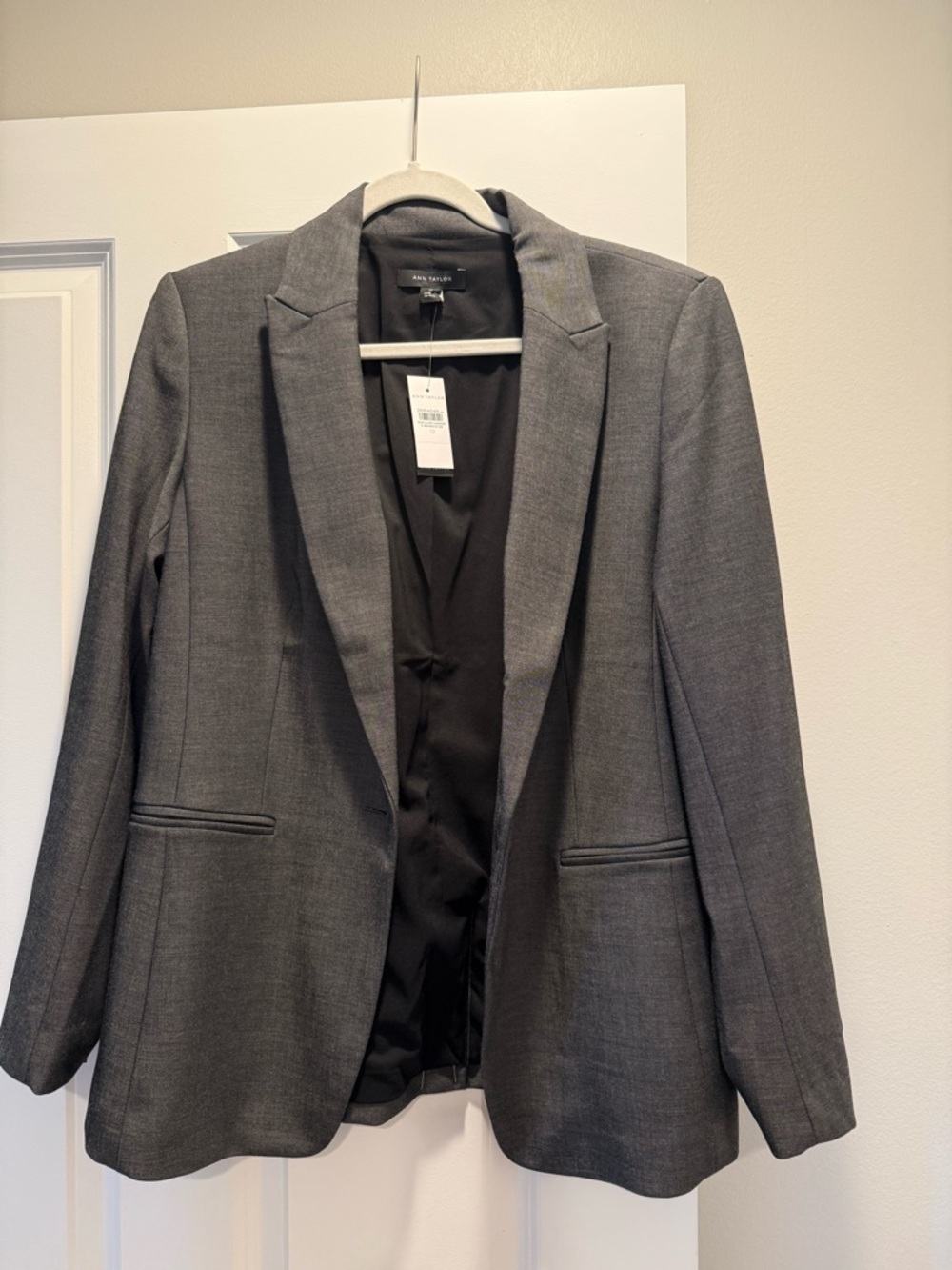 Ann Taylor Bi-Stretch Suit in Dark Grey - Picture 6 of 6